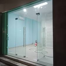 Nah, itu karena pemakaiannya sedikit (kecil, sehingga relatif mahal) serta pemakaian assesoris dan juga biaya pasang. Jual Pintu Swing Kaca Tempered Frameless Indah Kaca