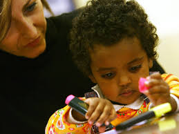 20 bambini bilorussi, tra i 7 e i 12 anni, sono arrivati a torino per partecipare ad un progetto di tutela della salute portato avanti dall'ospedale maria vittoria assieme all'associazione comitato girotondo. Adozioni In Calo In Italia Accolti 4 422 Bambini Tra 2014 E 2015 Famiglia Archivio Home La Difesa Del Popolo