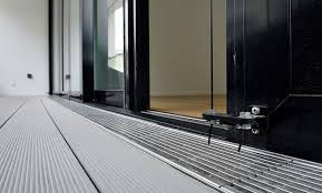 Aco Profiline Holzterrassenrinne In 2020 Fassade Hochbau Entwasserung