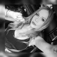 La gloria del señor cayó en la persona que está leyendo este mensaje Amen  🤍🤍🤍🤍