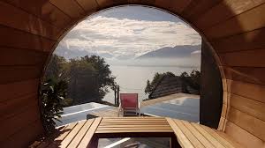 Vue Exceptionnelle Sur Le Lac D Annecy Depuis Notre Cosmic Sauna Sauna Annecy Haute Savoie