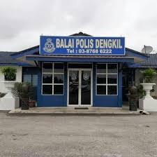 Dalam masa yang sama, pengerusi persatuan keluarga polis (perkep) selangor, datin roshafiza binti abd halim telah membuat lawatan kerja ke rumah perkep ipd sabak bernam. Balai Polis Dengkil Posts Facebook