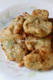 Resepi cucur udang lembut, cucur udang alor gajah, resepi cucur udang rangup mamak, resepi kuah kacang cucur udang utara, sos cucur udang, cucur ikan bilis. Azie Kitchen Cekodok Ikan Bilis Daun Bawang Lembut Dan Sedap Resep Masakan Malaysia Makanan Resep Masakan