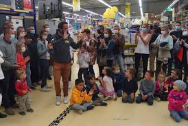 « dernière vidéo sur « bureau vallée 2 ». Macon Nd Avec Louis Burton Home Facebook