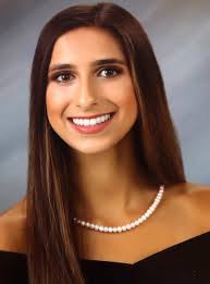 Isabel Leatherman '21 has been accepted to Mississippi State University's  College of Veterinary Medicine. The Early Entry Program is a unique program  of the Mississippi State's College of Veterinary Medicine that allows