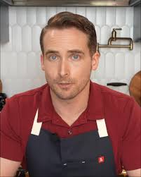 A dentist invented cotton candy.