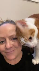 Buddy’s just a little happy to be back for a cat-cation while his family  travels 🐾