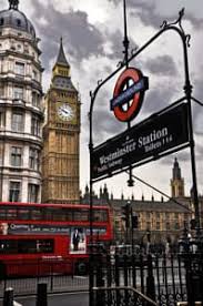 Pin By Raul Zapata On Places In 2020 Westminster Station London England London Travel