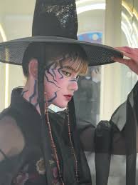 사자보이즈 사자보이즈 레야 #엄마표사진 먼저✌🏻 Saja Boys by @little_queen_leia Hanbok & MUA by  @hanboknam_korea