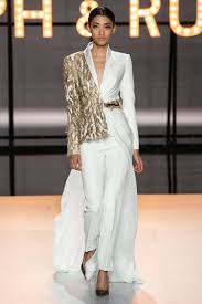 Voir plus d'idées sur le thème couture, femme, robe patron. Ralph Russo Haute Couture Printemps Ete 2019 Defile Vogue Paris Collection Couture Style Couture Defile Mode