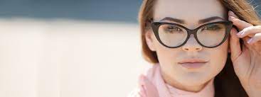 Jones has performed cataract surgeries for patients from all over the globe. Welcome To Family Eye Care Family Eye Care