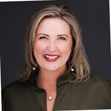 Kasey Peterson's Instagram, Twitter & Facebook