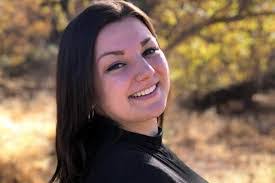 Carly Hartman's Instagram, Twitter & Facebook