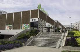 Vi säljer parfym, smink, hudvård och hårvård från stora märken såsom hugo boss, versace, lancome, m.fl. Butiker Stanger Pa Frolunda Torg