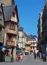 Le Centre Ville De Vannes Avec Ses Jolies Maisons A Colombage Morbihan Bretagne Bretagne Morbihan Bretagne Locmariaquer