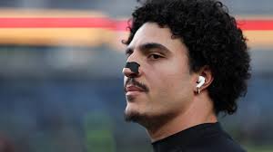 Vic Fangio breaks down moving pieces in Eagles secondary