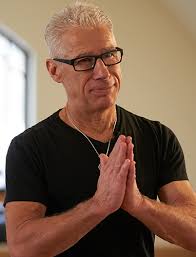 About Robert Kiltz, MD