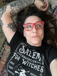 Cassi James's Instagram, Twitter & Facebook