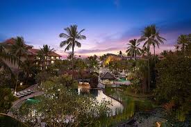 Nusa dua beach hotel & spa also has 3 bars, a sauna, and a steam room, as well as an arcade and a garden. Die 10 Besten Strand Hotels In Nusa Dua 2021 Mit Preisen