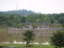 This lake lies within bandar. Tasik Cempaka Bandar Baru Bangi Mapio Net