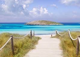 We make a small number of investments every year in companies that are good for the world. Entdecken Sie Formentera Entdecken Sie Ibiza