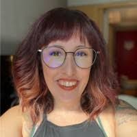 Lisa Capri's Instagram, Twitter & Facebook