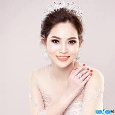 Á khôi Phạm Hoàng Yến