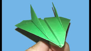 Como hacer un simple avioncito de papel en menos de dos minutos. Como Hacer Un Avion De Papel Que Vuela Mucho Muy Facil Youtube