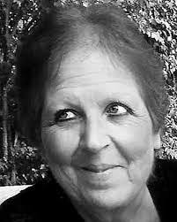 Debbie Defelice's Instagram, Twitter & Facebook