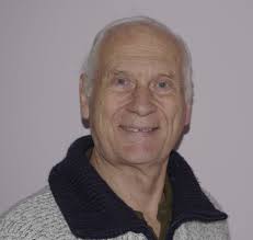 Hello, my name is Michael Ian Byard and I used to live aboard a converted  MTB renamed Linnette which was moored alongside the bank