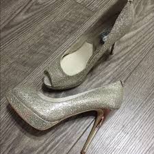 Michael Kors Silver Wedding Shoes Worn Only Once On My Wedding Get This Beautif Beautif In 2020 Silver Wedding Shoes Michael Kors Silver Michael Kors Shoes Heels