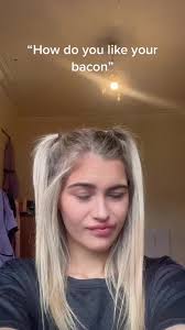 Cooking Bacon in a Unique Way with Elle Lawrence