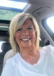 What's the best hairstyle for an older woman?