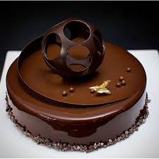 Strictlyweddings On Instagram For European Cakes And Desserts To Yearn For Like This Decadent Chocolate Eye Candy Follow Al Chocolate Desserts Cake Desserts
