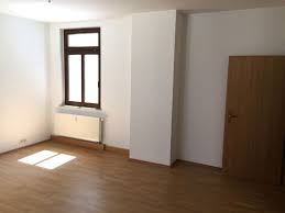 Die umgebenenden straßen sind verkehrsberuhigt. 3 Zimmer Wohnung Zu Vermieten Bruckenstr 31 07973 Greiz Greiz Kreis Mapio Net