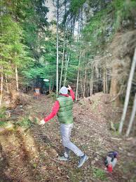 Compare your scores and disc golf courses you've played other golfers and courses. Veterans Park Bowen Island Professional Disc Golf Association