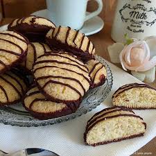 Sono i dolcetti più facili al mondo, da preparare in ogni occasione. Biscotto Con Cocco E Cioccolato Cucinare E Come Amare