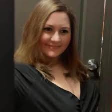 What are some must-visit places and activities at Deep Creek Lake?