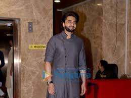 Jackky bhagnani all hits and flop movie lists and collection from 2009 to 2018. Jackky Bhagnani Everybodywiki Bios Wiki