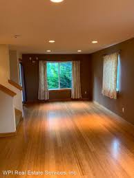 These 3 star hotels received great reviews from other travelers 3 Bedroom Houses For Rent Around 2 500 In Seattle Wa 98125 Homes Com