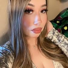 Elyssa Ward's Instagram, Twitter & Facebook