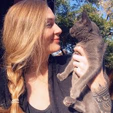 Nikki Beall's Instagram, Twitter & Facebook