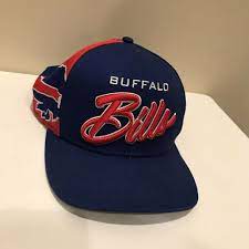 Made In China Made By New Era Material 100 Cotton Size One Size Fits Most Adjustable Condition Excellent New Era Snapback Snapback Hats Nfl Buffalo Bills