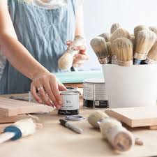 Annie Sloan Workshop At The Tara Dennis Store In Wahroonga Nsw Australia Annie Sloan Classic Decor Tara