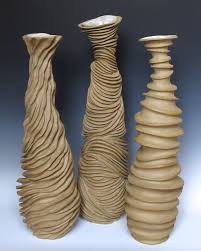 Clay Hand Build Vessel Bottom For Figure Idea 3 Sisters Flower Head Functional Option Poterie Ceramique Art Ceramique Et Poterie
