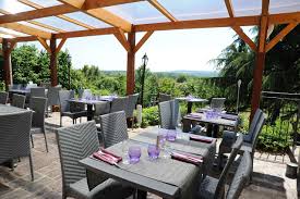 Reserve your table on opentable now. Ici Et Ailleurs Un Restaurant Avec Terrasse Dans Le Val D Oise Escapades Amoureuses