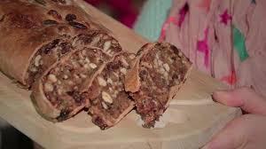 Kathi Macht Kletzenbrot Br De Lebensmittel Essen Essen Und Trinken Coole Rezepte