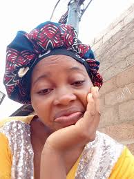 My best friend/ sister is pregnant. Her significant other and his family  speak cree fluently. She wants to tell them in cree first. I told her I'd  help her with it but