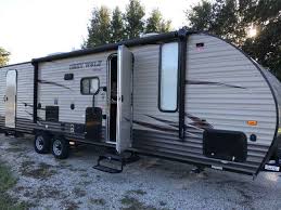 As the name suggests, this travel trailer is exceptionally lightweight for its size, with a dry weight of under 5,000 pounds. 2016 Used Forest River Cherokee Grey Wolf 26dbh Travel Trailer In Texas Tx