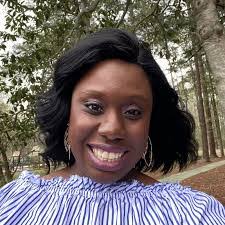 Cara Carroll's Instagram, Twitter & Facebook